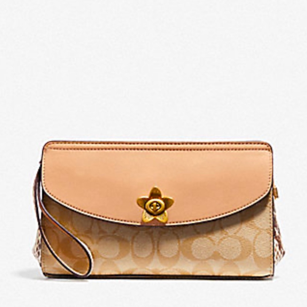 Coach Clutch Signature Beechwood With Flower Turnlock F72997